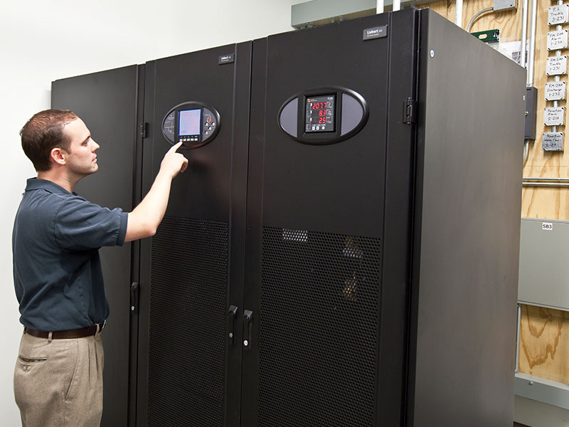 UPS and Battery Deployment and Startup  Image